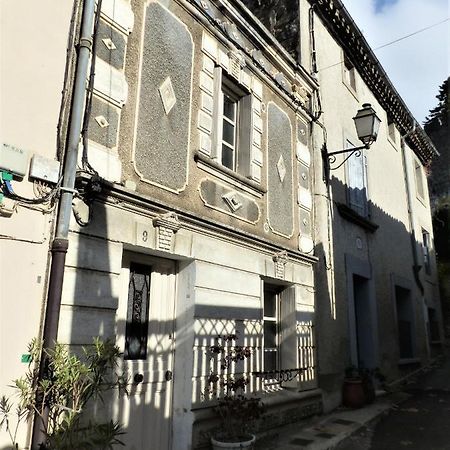 Maison Des Remparts Nichee Sous La Cite カルカソンヌ エクステリア 写真