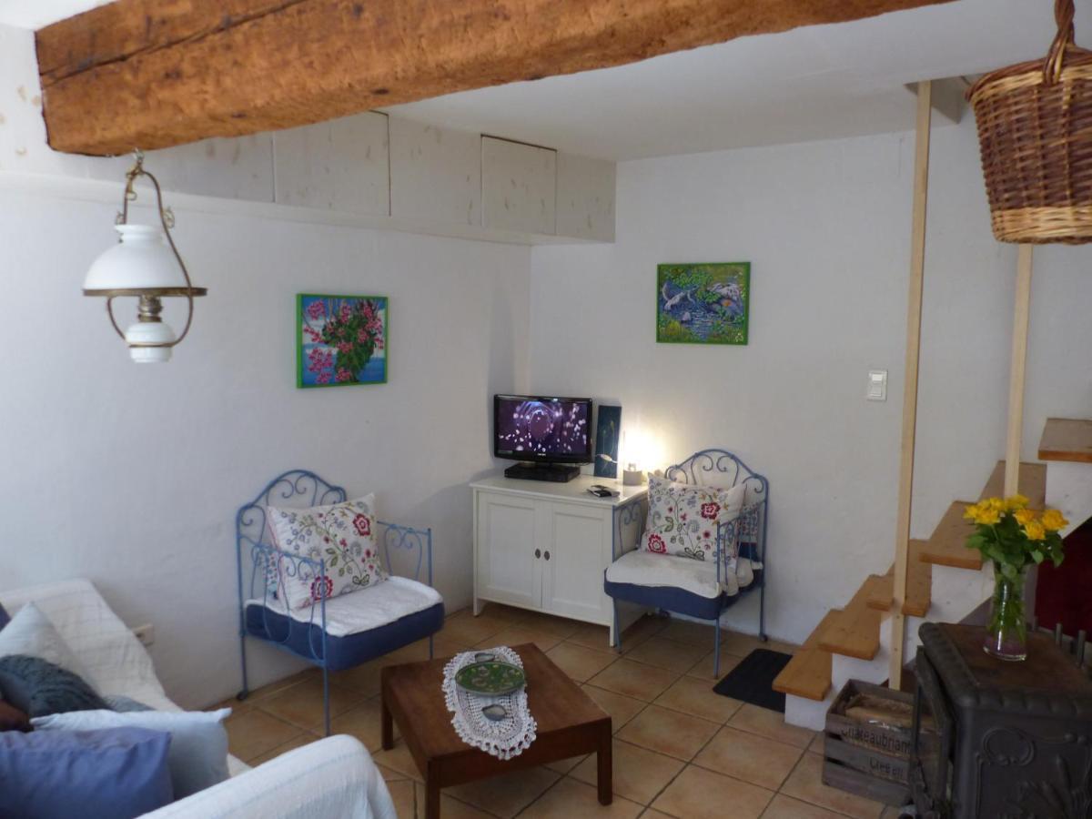 Maison Des Remparts Nichee Sous La Cite カルカソンヌ エクステリア 写真