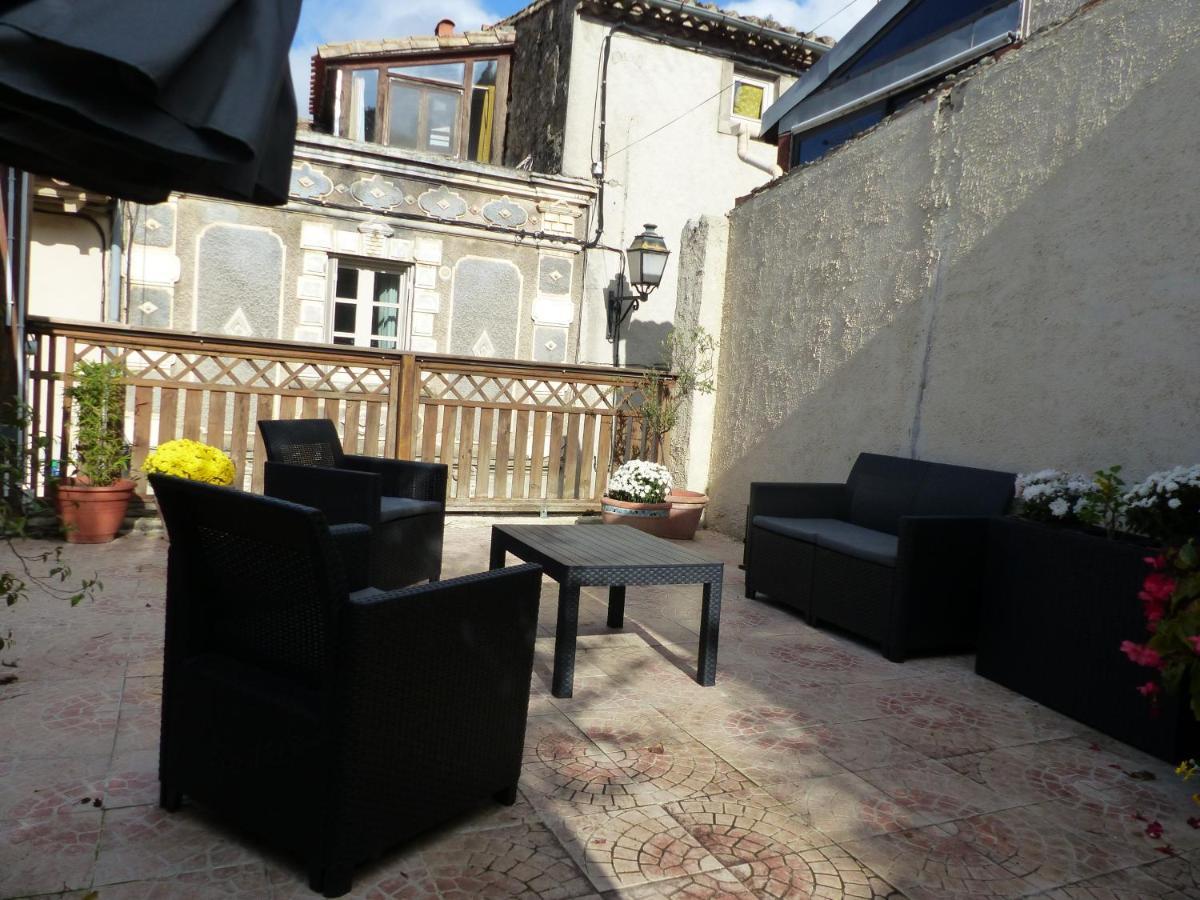 Maison Des Remparts Nichee Sous La Cite カルカソンヌ エクステリア 写真