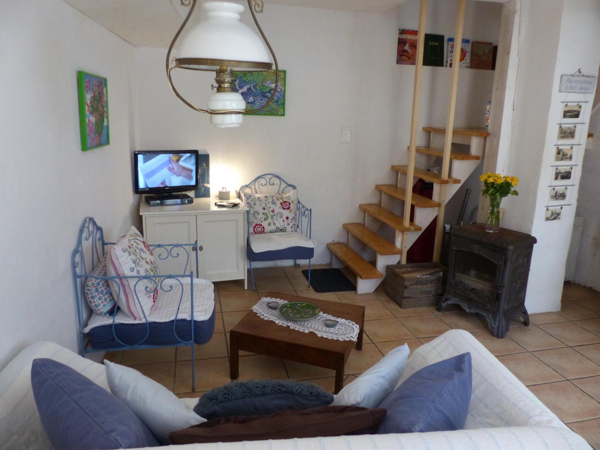 Maison Des Remparts Nichee Sous La Cite カルカソンヌ エクステリア 写真